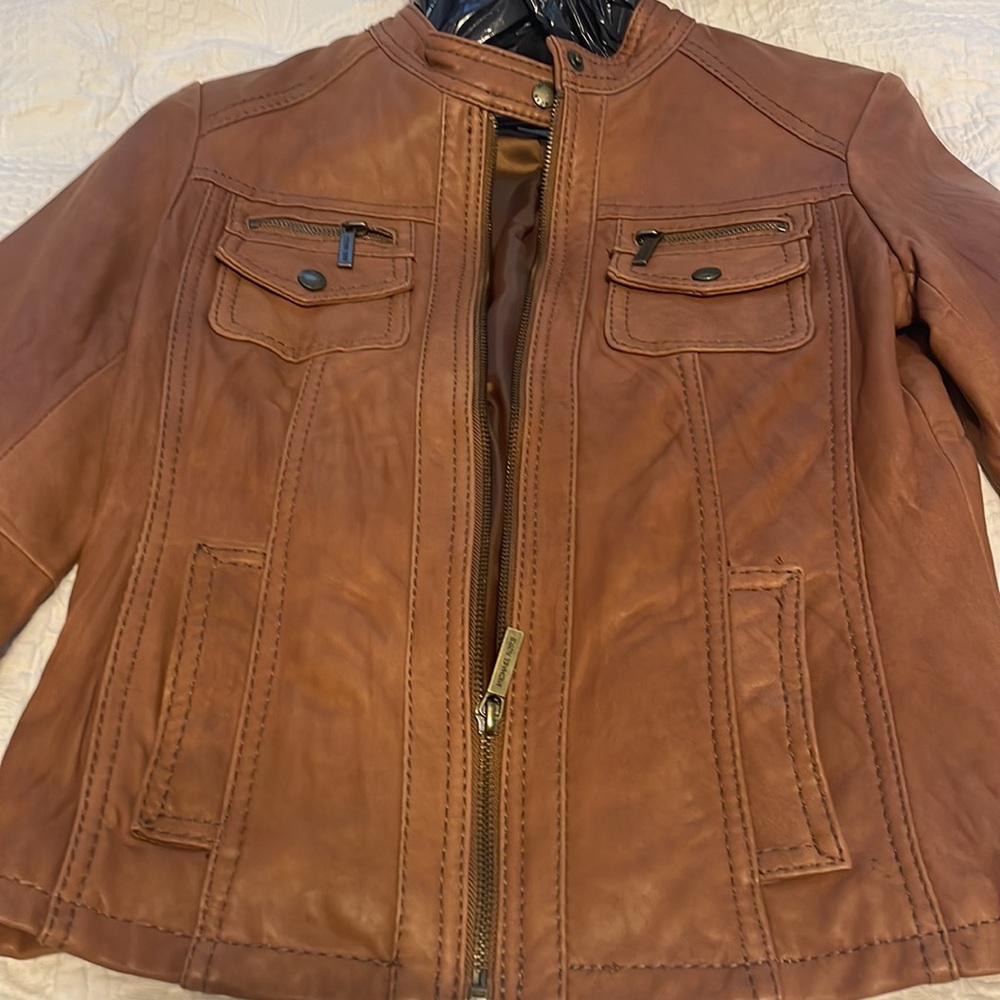 Leather jacket - Picture 4 of 4